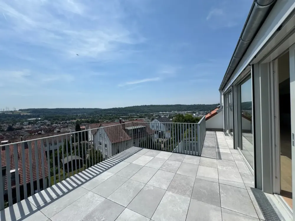 Lichtdurchflutetes Penthouse mit sonniger Dachterrasse und Weitblick