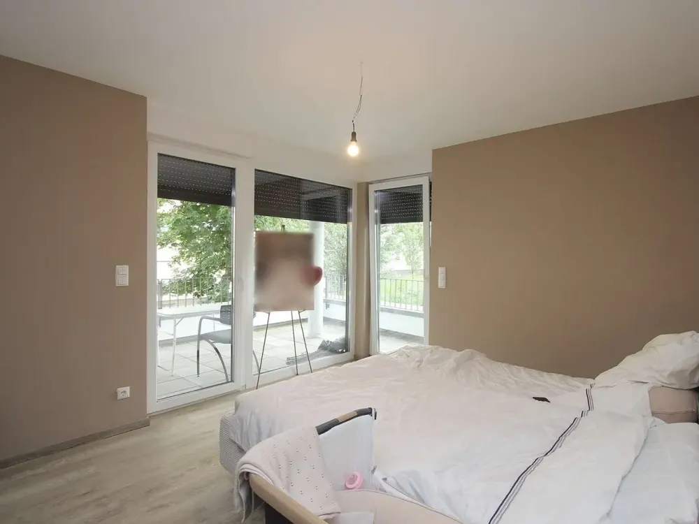 Moderne 4-Zimmer-Wohnung mit großer Terrasse in Kassel-Süd - EBK + PKW-Stellplatz möglich