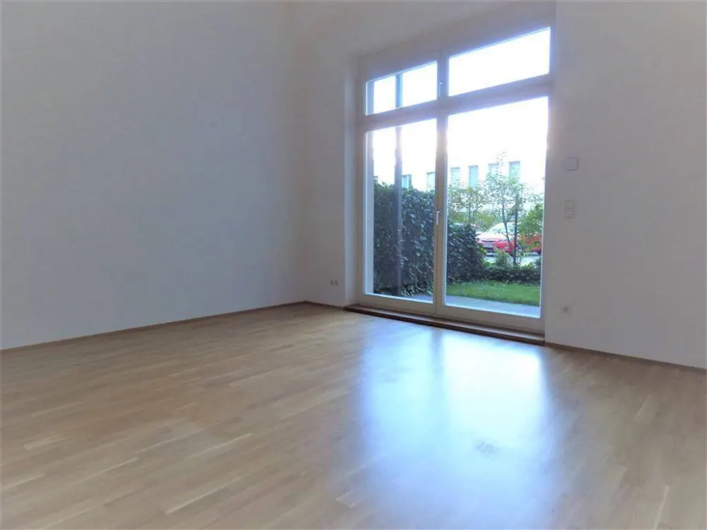 Wohnen im Denkmal: Loft-Atelier m. Terrasse | Aussenjalousien | EBK | Parkett m. FBH | Stellplatz