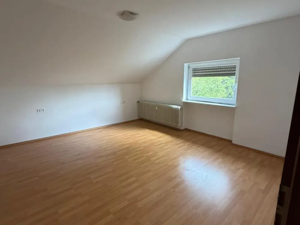 66128 GERSWEILER 3ZKB Dachgeschoss Wohnung zu vermieten