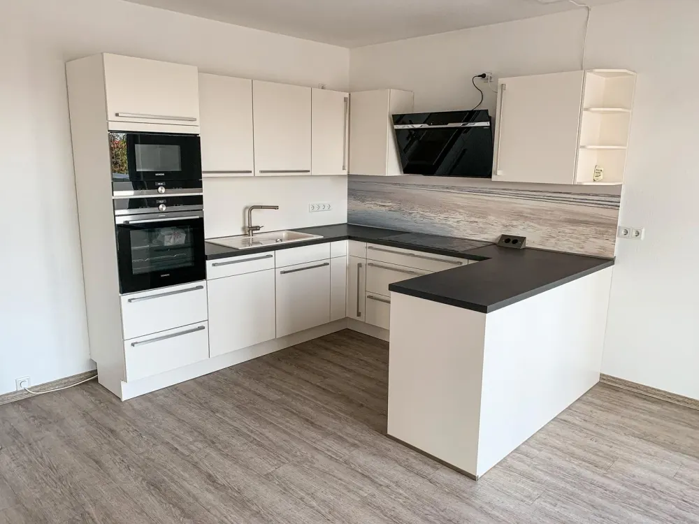 Large 4-Room Apartment for Families in Johannesvorstadt