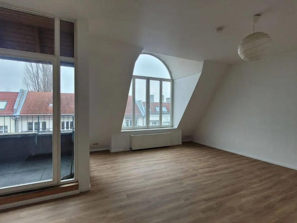 Helle 3-Zimmer Wohnung im Herzen Friedrichshains!