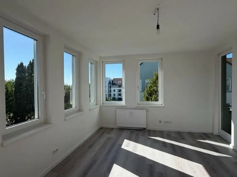 Freundliche Familienwohnung mit Balkon und EBK im schönen Berlin-Karow!