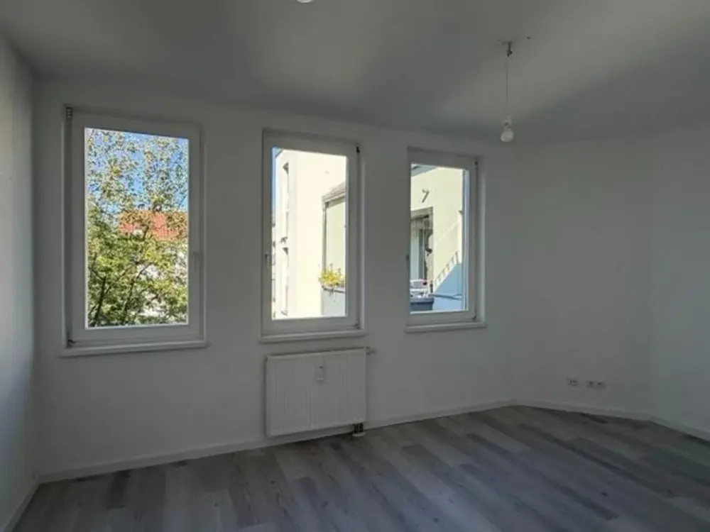 Freundliche Familienwohnung mit Balkon und EBK im schönen Berlin-Karow!