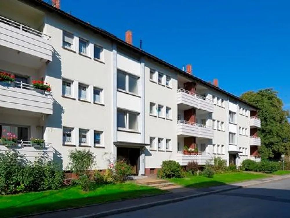 Bei VIVAWEST die Sonnenstrahlen auf dem eigenen Balkon genießen.