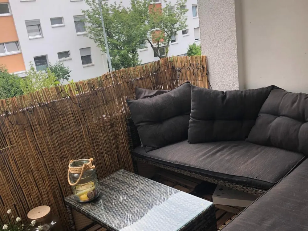 Lichtdurchflutete 2,5 Zimmerwohnung mit Stellplatz in Eschborn