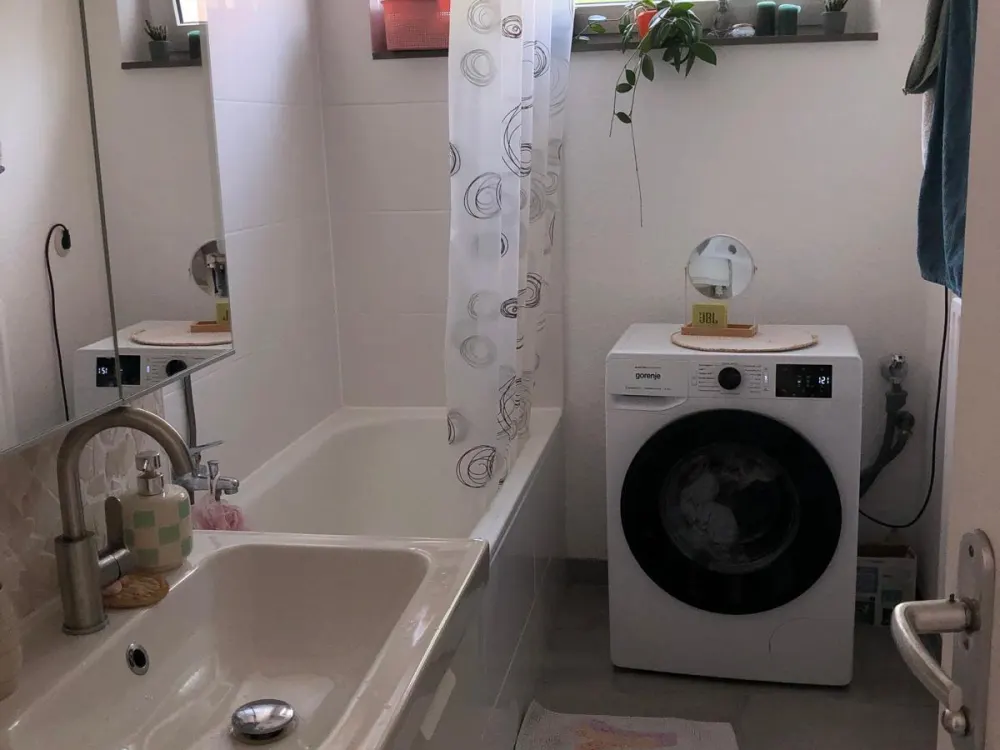 Lichtdurchflutete 2,5 Zimmerwohnung mit Stellplatz in Eschborn