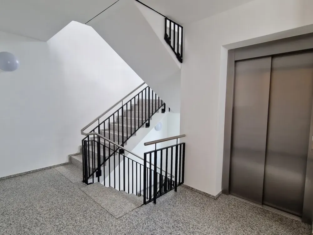 ERSTBEZUG - Attraktive Neubauwohnung mit EBK und TG-Stellplatz!