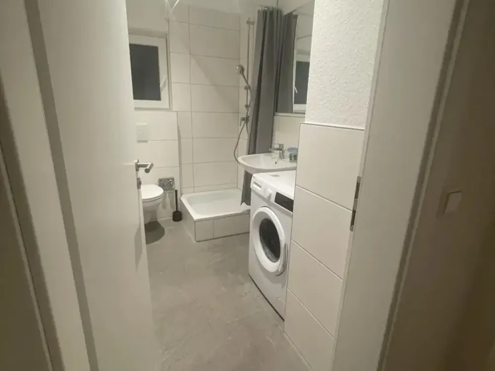 Wunderschöne vollmöblierte 1 Zimmer Wohnung a