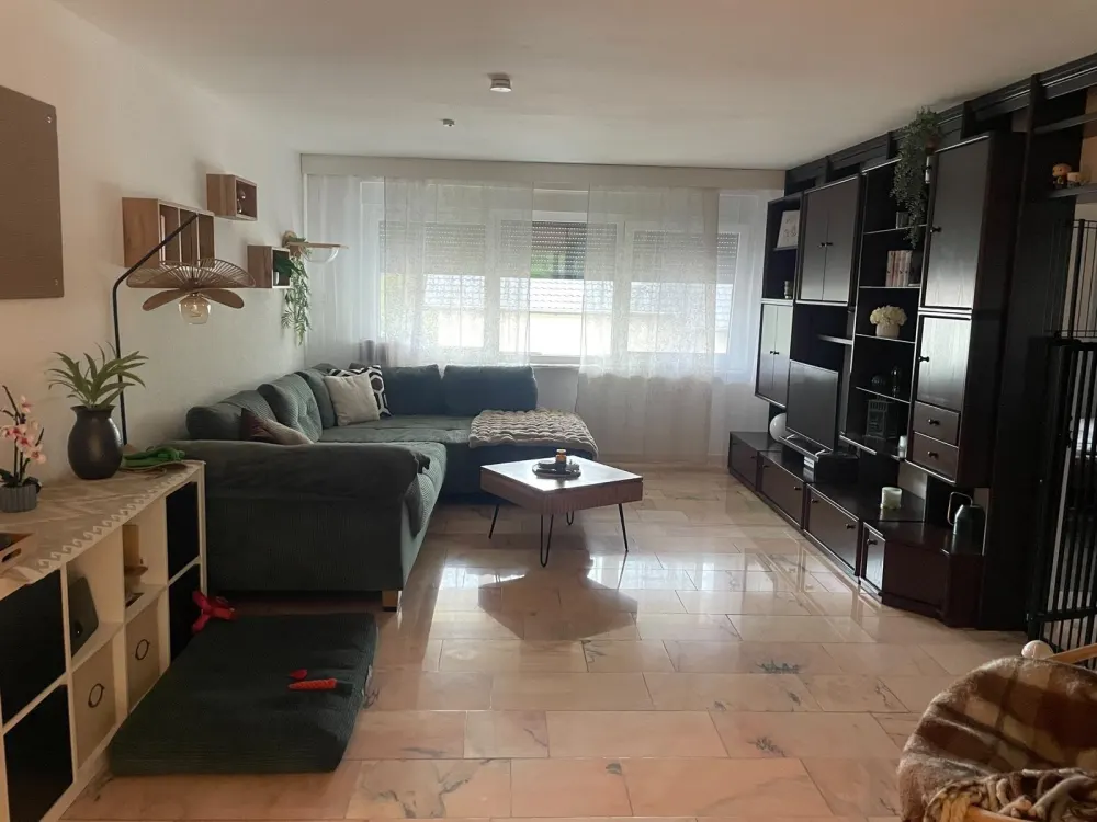 Schöne 3,5 Zimmer Terrassenwohnung 90m2