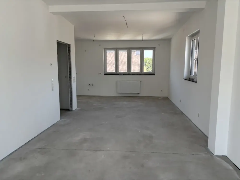 Ankommen und wohlfühlen: Stilvolle Dachwohnung mit Charme für Paare, Familien und Pendler