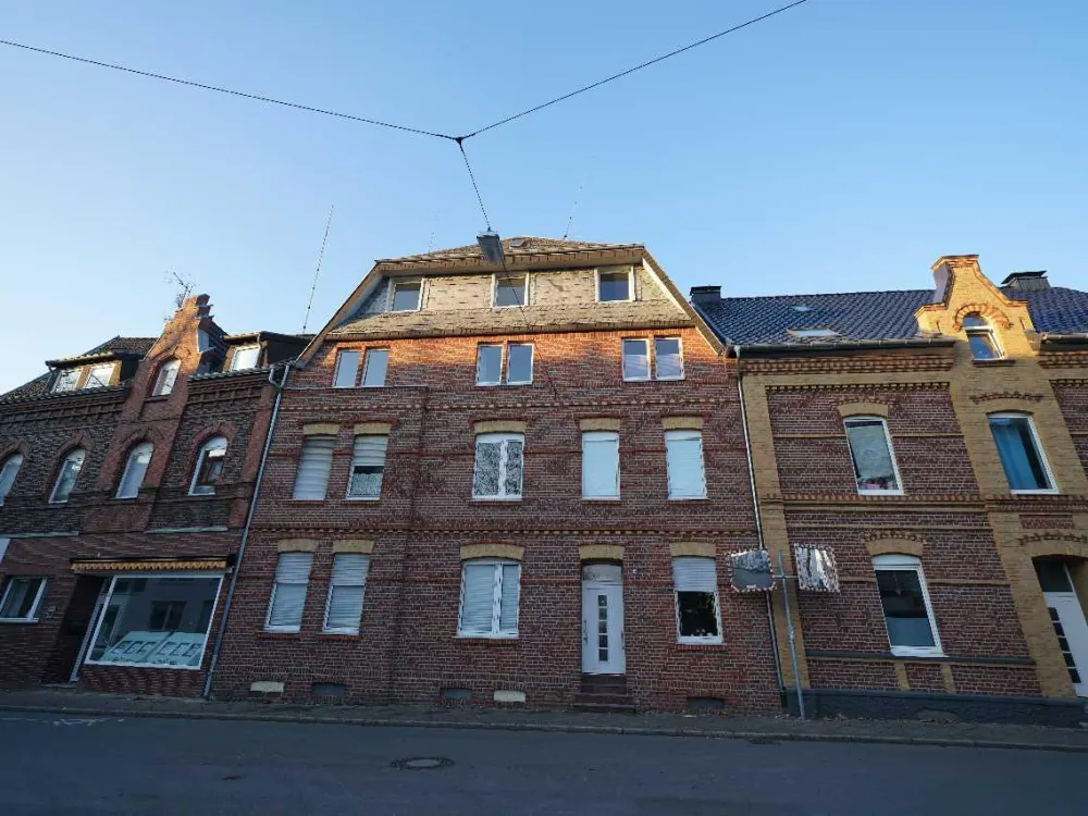 Ratingen-Ost: Helle 2-Zimmer-Wohnung mit Einbauküche und Gartenmitbenutzung