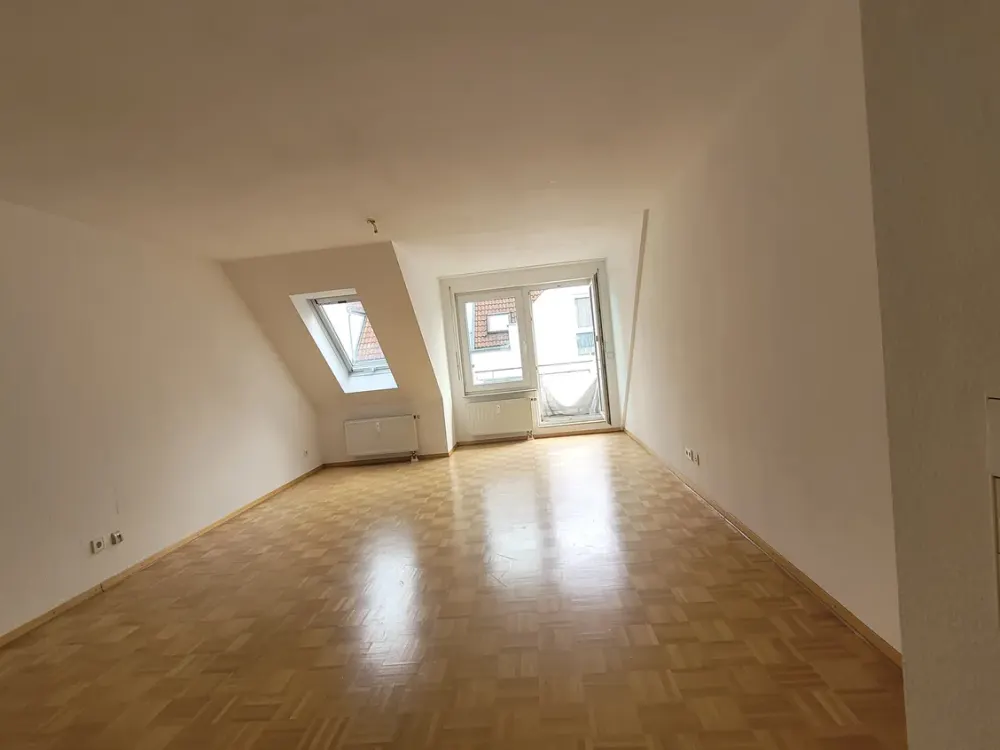 Maisonette mit 3 Zimmern und Balkon in Ludwigsburg