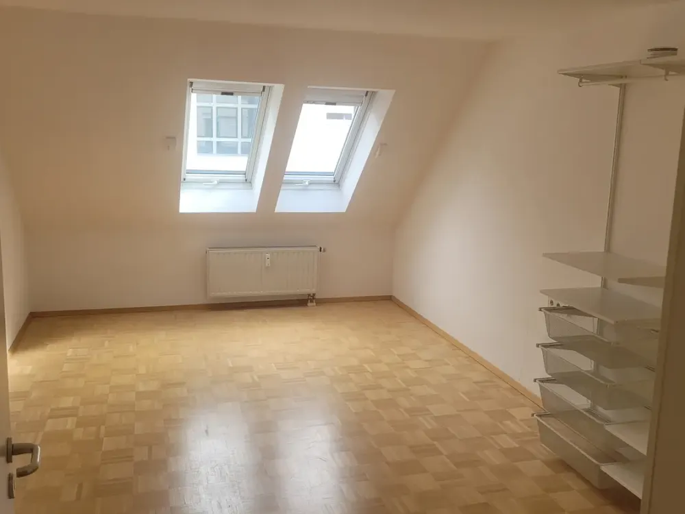 Maisonette mit 3 Zimmern und Balkon in Ludwigsburg