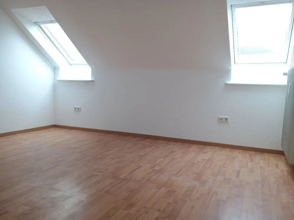 Helle 3 ZKDB Wohnung im Dachgeschoß in Dortmund Körne