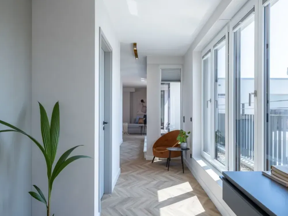 Große Penthouse-Wohnung mit eigener Dachterrasse und Vollausstattung | verfügbar ab sofort!