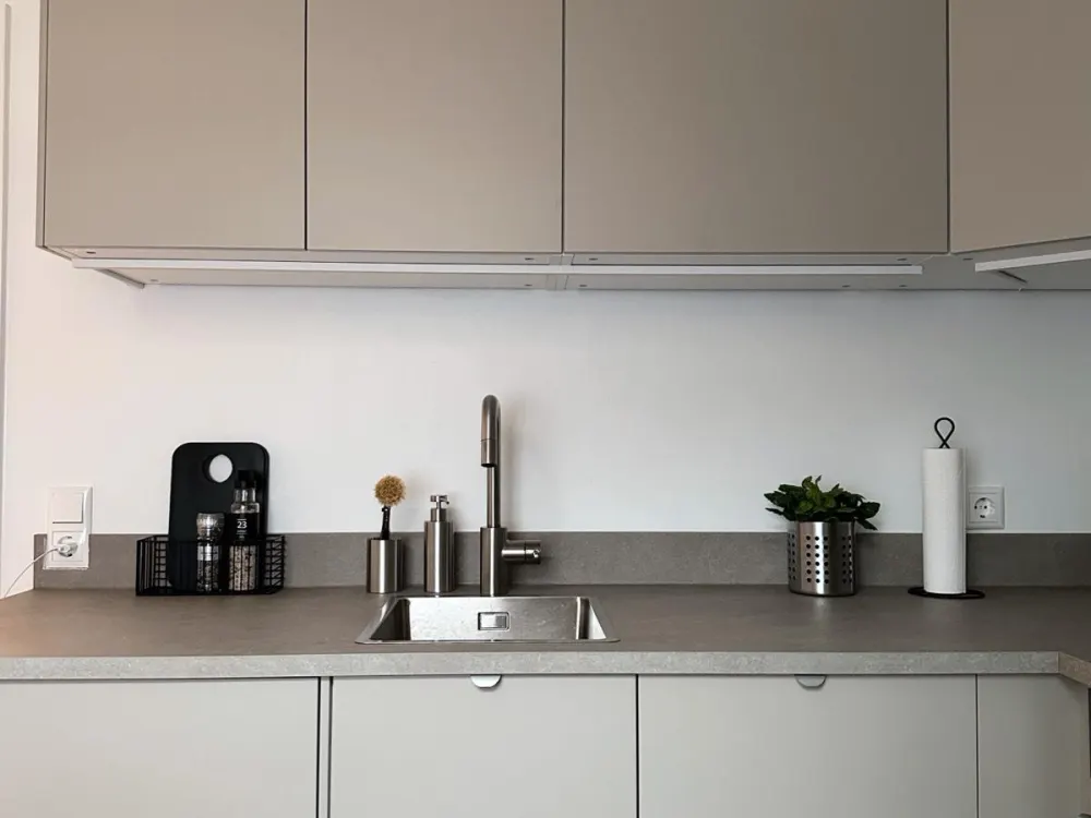 Möblierte top 2 Zimmer-Wohnung direkt am Alsterlauf!