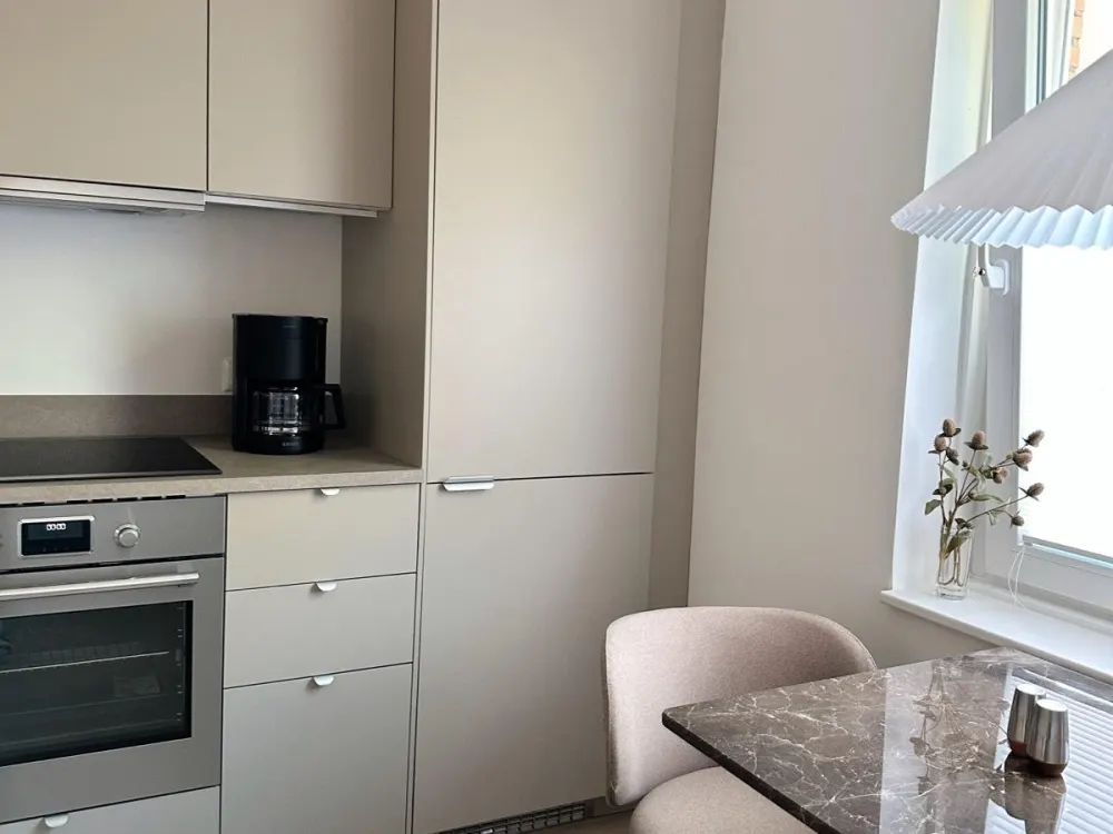 Möblierte top 2 Zimmer-Wohnung direkt am Alsterlauf!