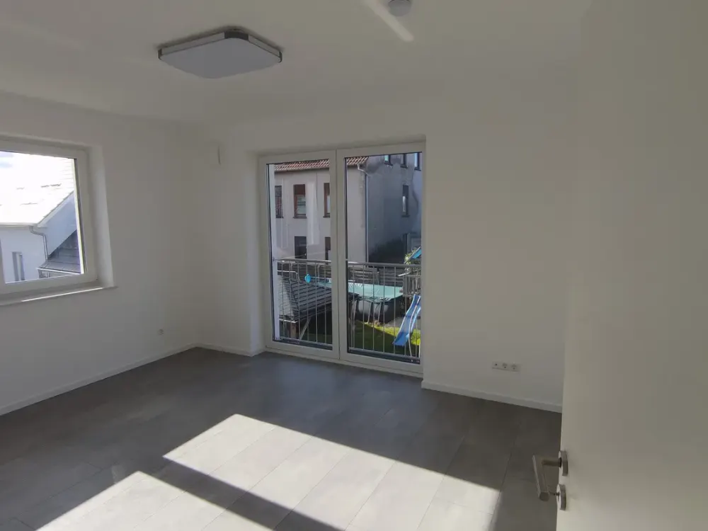 Bright 3-Room Apartment - Upper Floor in a 2-Family House