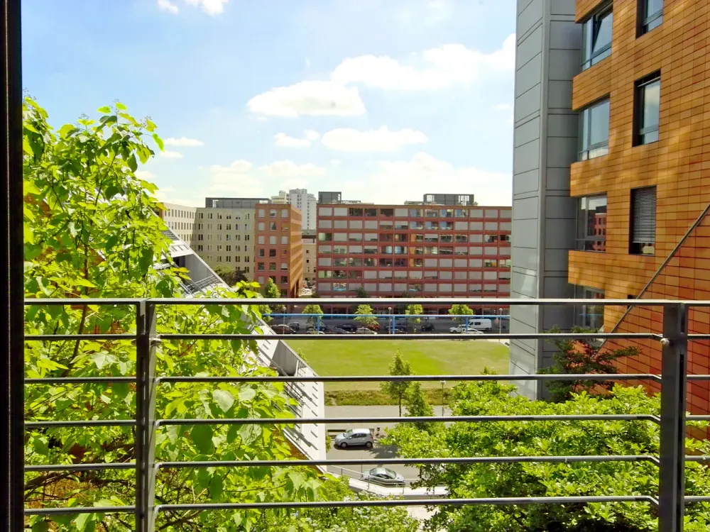 Traumhafter Ausblick! Helle 3 Zi.-Wohnung mit Balkon & Wintergarten direkt am Potsdamer Platz!
