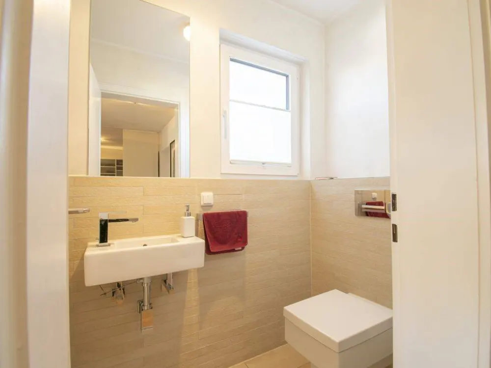 MÜNCHNER IG: Exclusive Living with Penthouse Flair in Desirable Solln Location