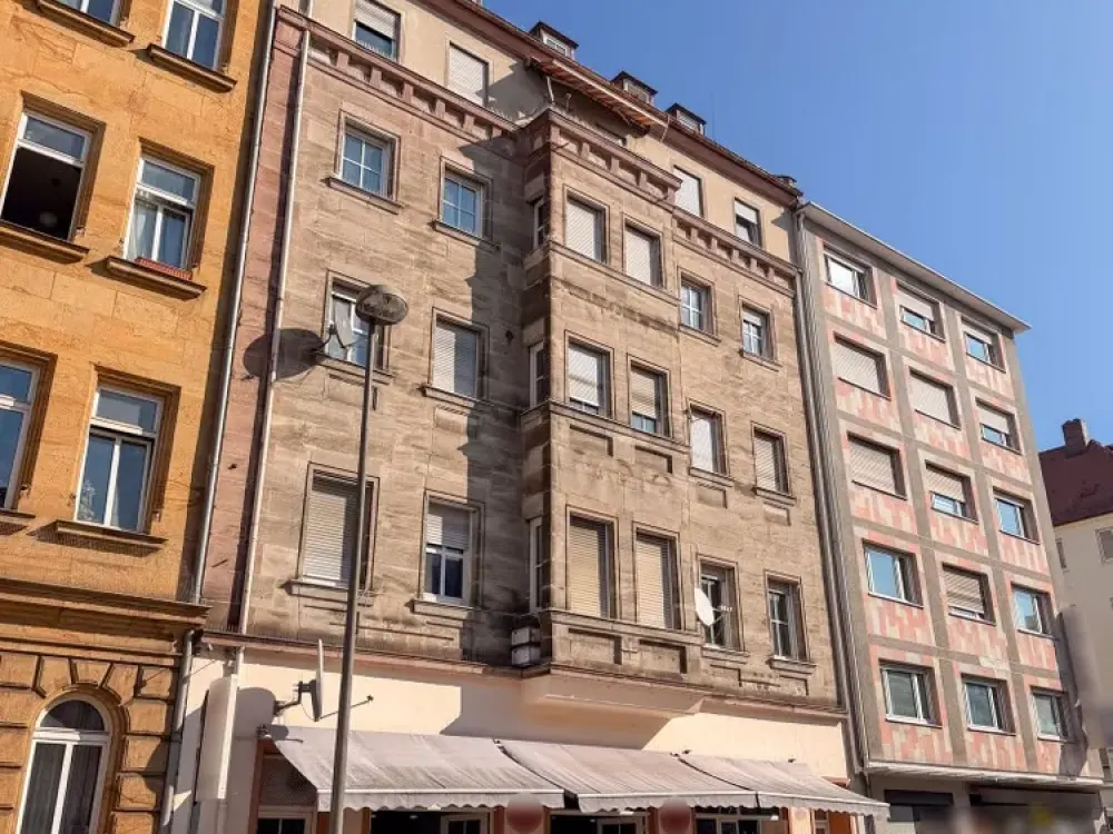 Spacious 3-Room Apartment with Old Building Charm in N-Gostenhof / Apartment for Rent