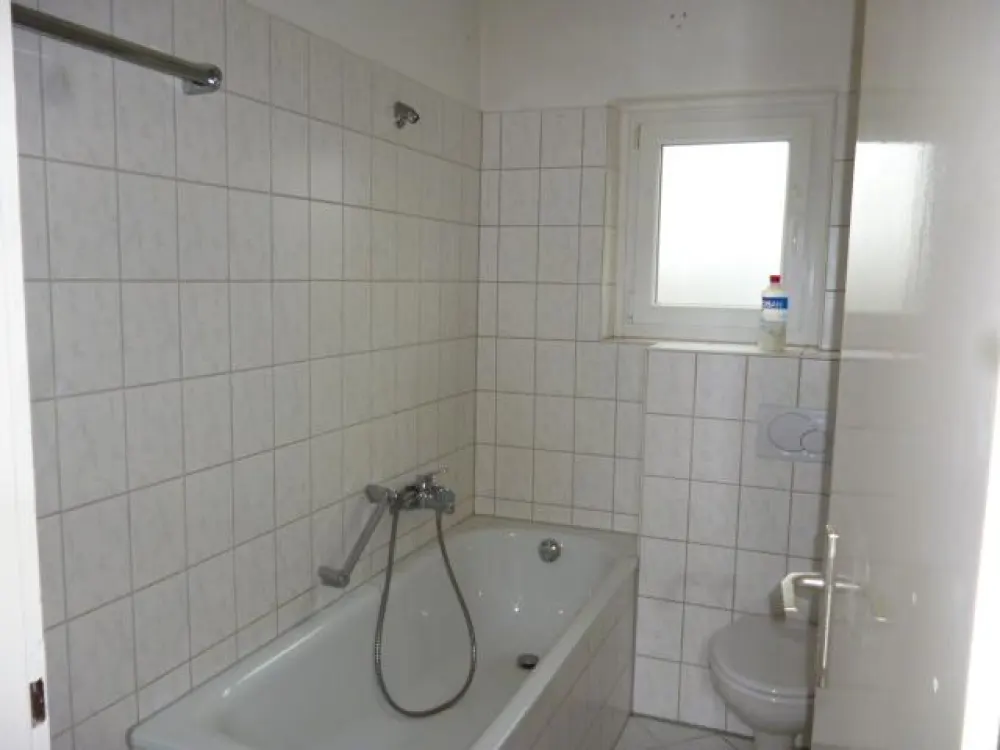 3 Zimmer mit Balkon, warten nur auf Sie...