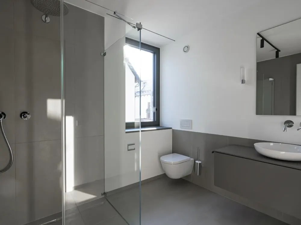 4-Room Apartment in Modern New Building with 3 Residential Units