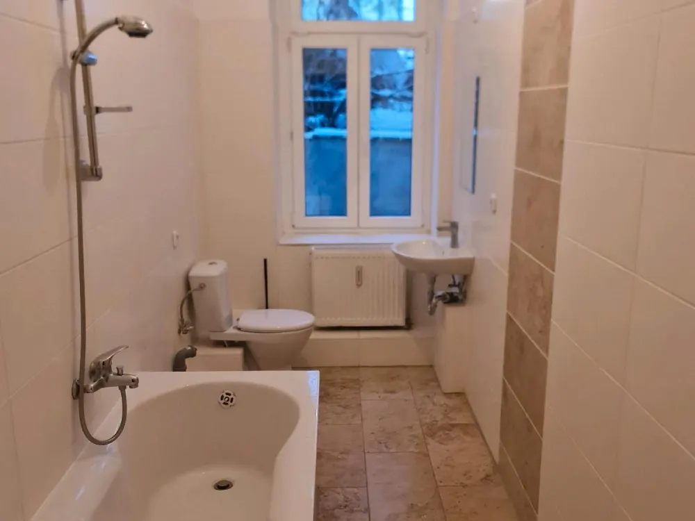 Sehr geräumige, ruhig und helle Wohnung
