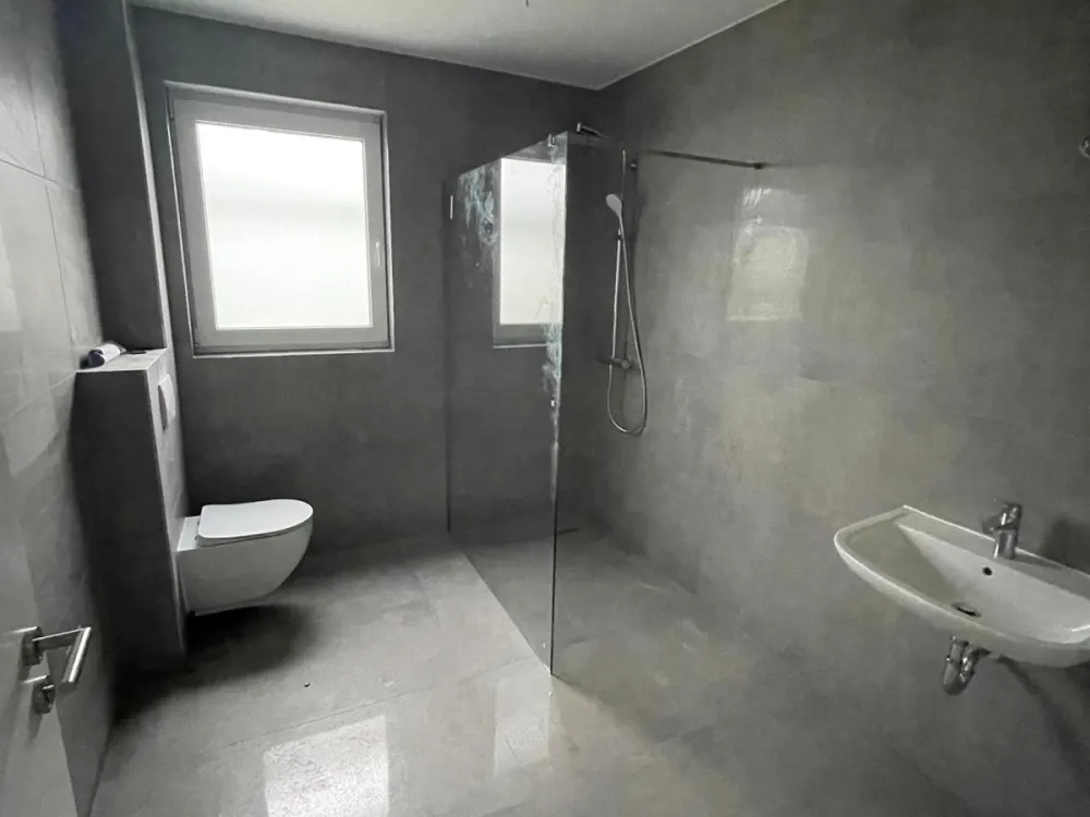 Wohnung ab 1 Dezember