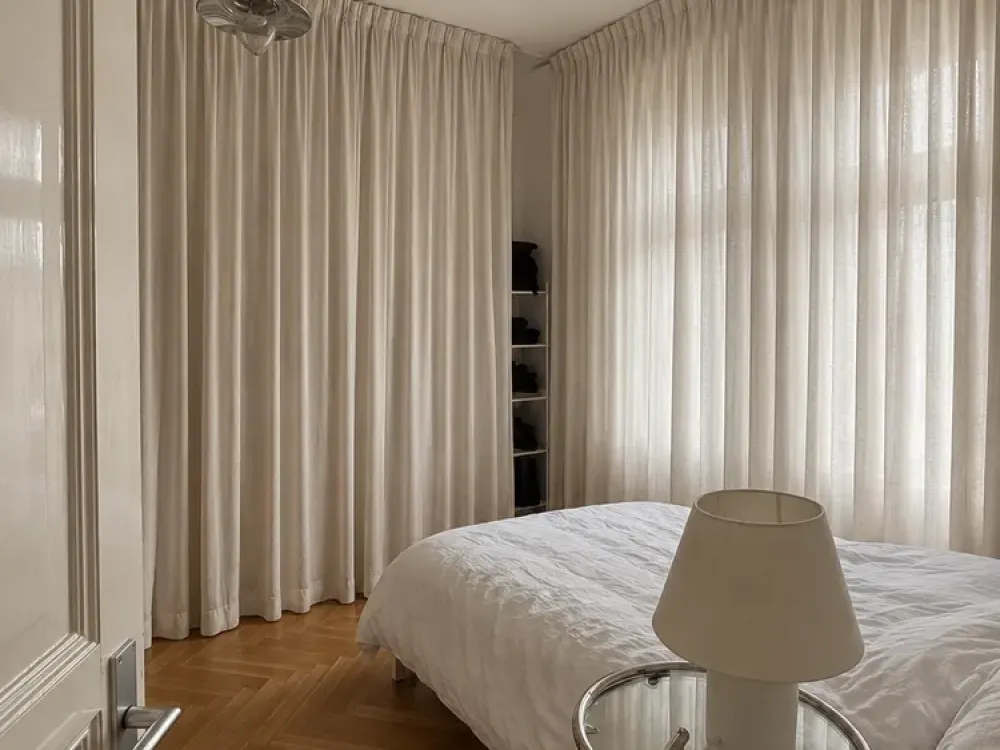 Traumhafte 4-Zimmer-Altbauwohnung mit 2 Balkonen in Stuttgart-West, Nachmieter gesucht