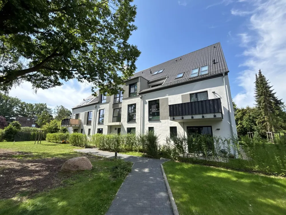 Attraktive 3 Zimmer Wohnung zur Miete in Hamburg Rahlstedt - Wentzel Dr.