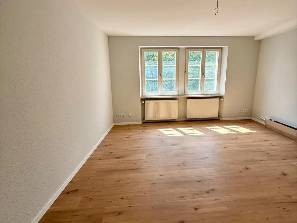 First Occupancy After Renovation 4-Room Apartment + Balcony - Suitable for 4-Person Shared Flat