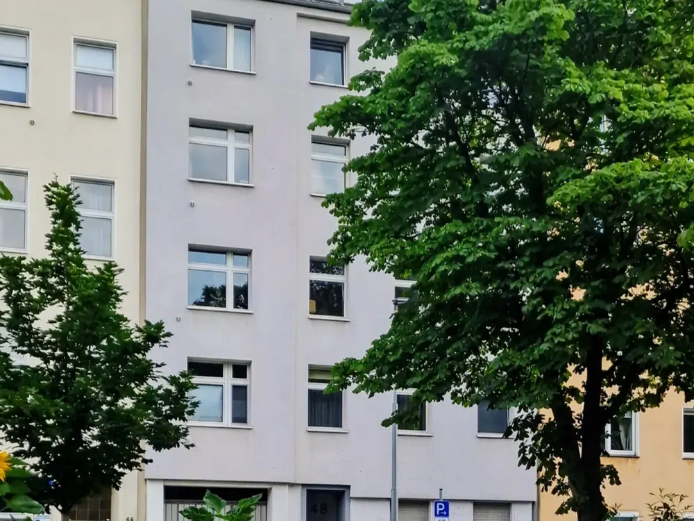 Beautiful 4-Room Apartment in Düsseldorf Unterbilk