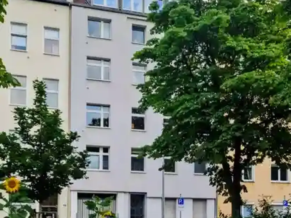 Beautiful 4-Room Apartment in Düsseldorf Unterbilk