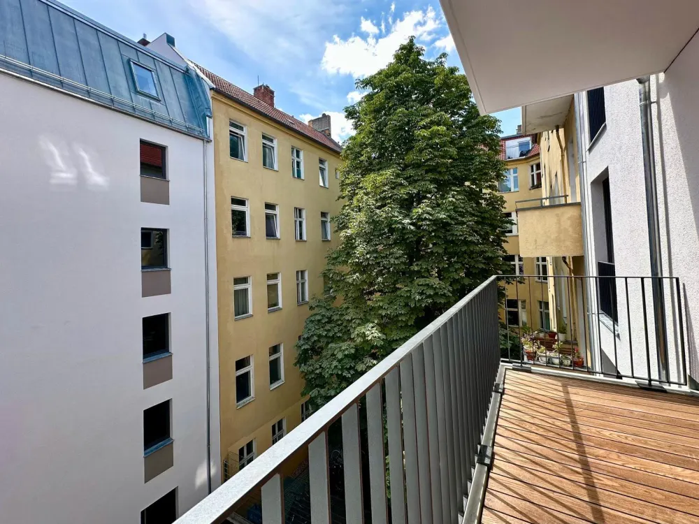 Traumhafte, ruhige und großzügige 2-Zi.-Whg. mit Balkon & hochwertiger EBK!
