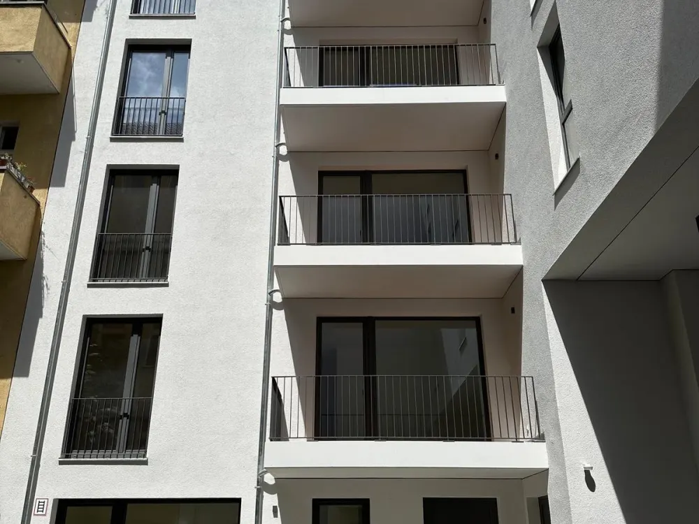 Traumhafte, ruhige und großzügige 2-Zi.-Whg. mit Balkon & hochwertiger EBK!
