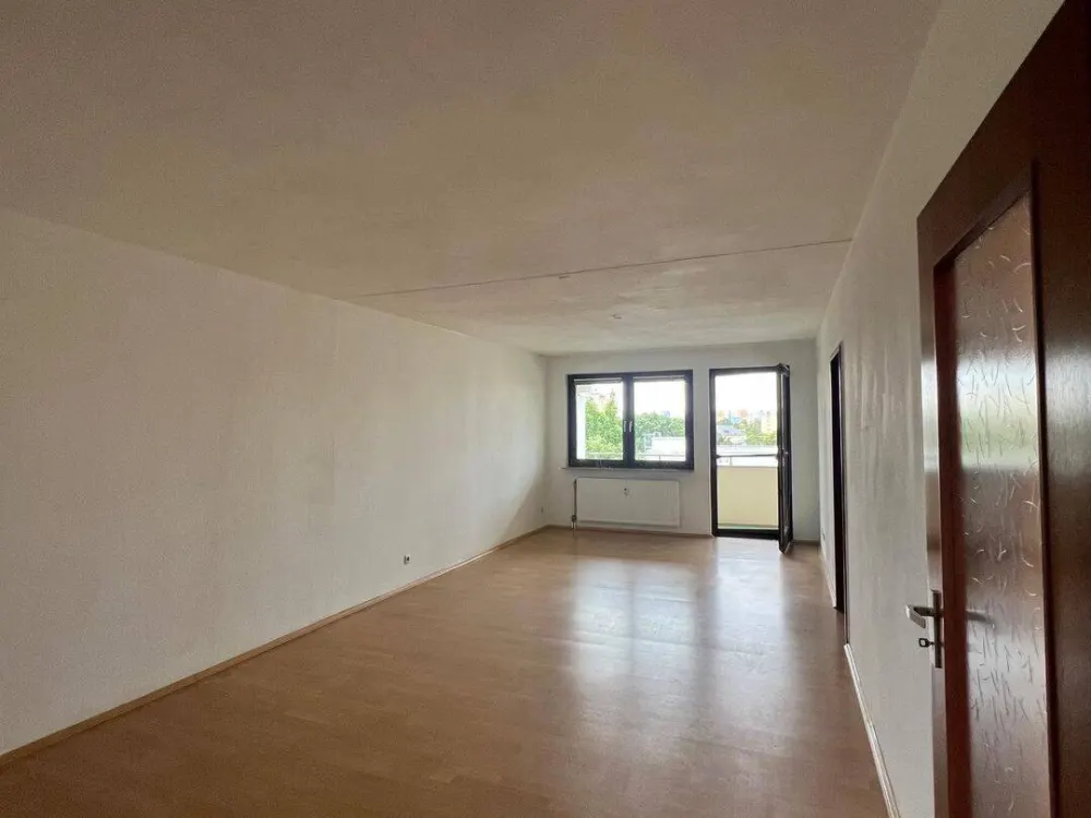 *2-Zimmer Wohnung mit Aufzug und Balkon in Zabo*