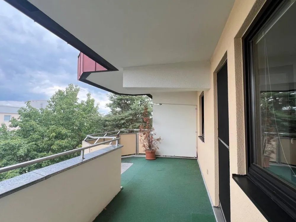 *2-Zimmer Wohnung mit Aufzug und Balkon in Zabo*