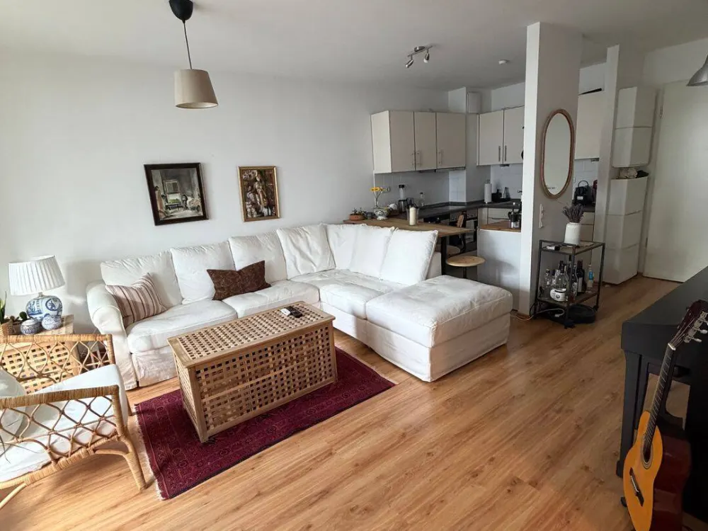 Furnished 2-Room Apartment in Berlin-Mitte with Large Balcony & View of the Berlin TV Tower
