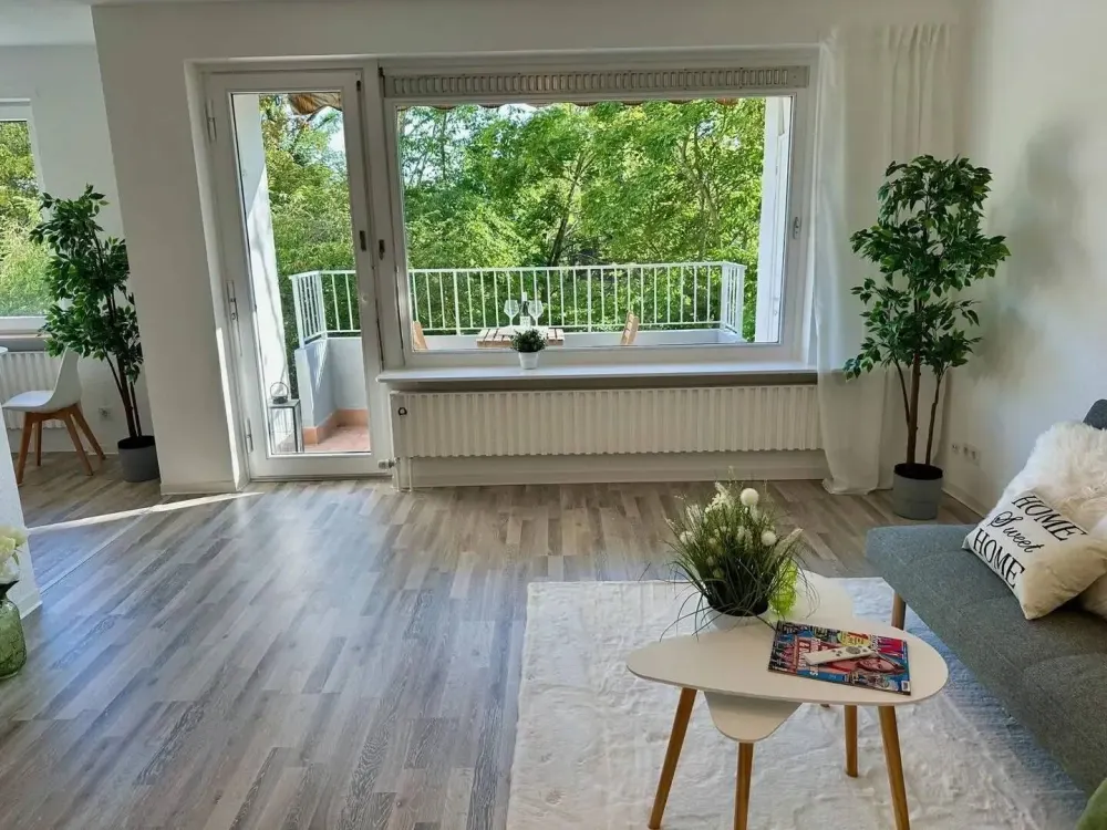Wunderschöne, neu renovierte Wohnung am Eschberger Park