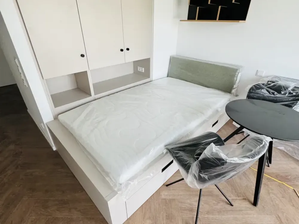 Furnished Apartment with Balcony, Built-in Kitchen and Storage Room!!