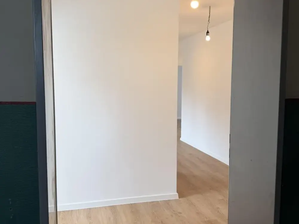 Wohnen im Denkmal: frisch sanierte 143-m²-Dachgeschosswohnung mit Haus-im-Haus-Charakter