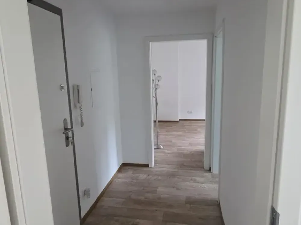Helle, modern renovierte Wohnung in Fürth-Hardhöhe mit Einbauküche und sehr guter Verkehrsanbindung