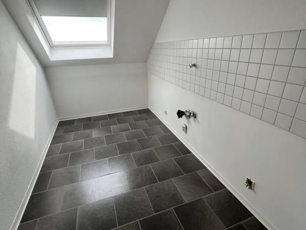 Schöne 3,5 Zimmer Wohnung mit Balkon