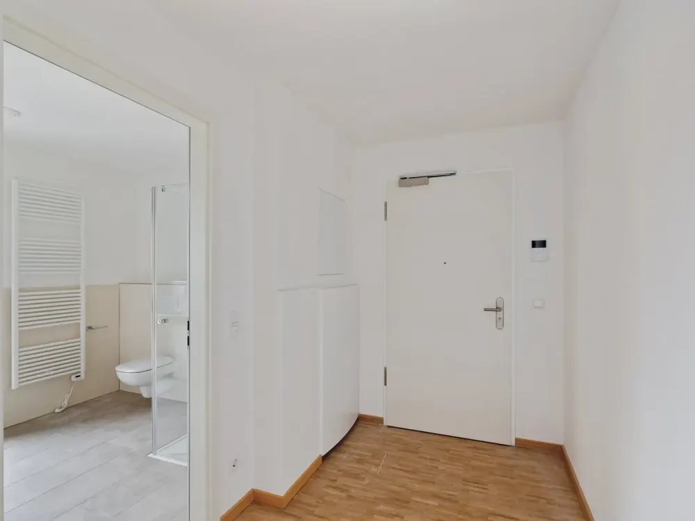Exceptional 2-Room Apartment with High-Quality Features