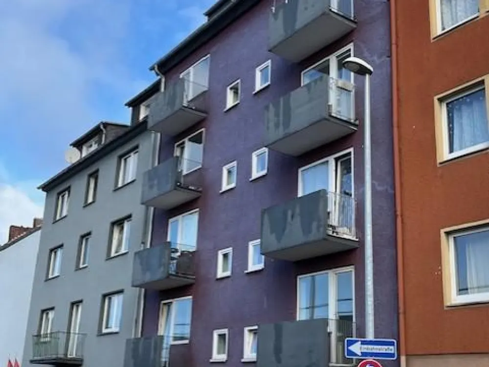 ~Südseitige Wohnung mit Balkon ~