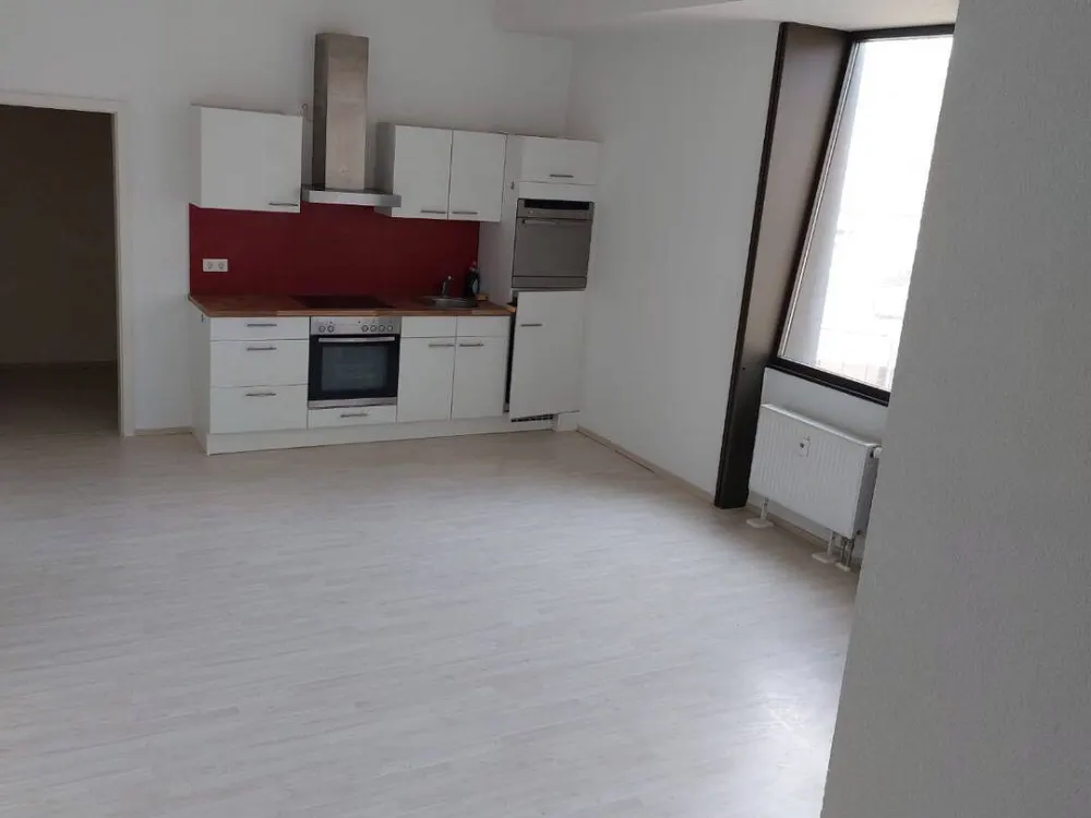 Beautiful 2-Room Apartment with 59 m² in Central Location for Rent