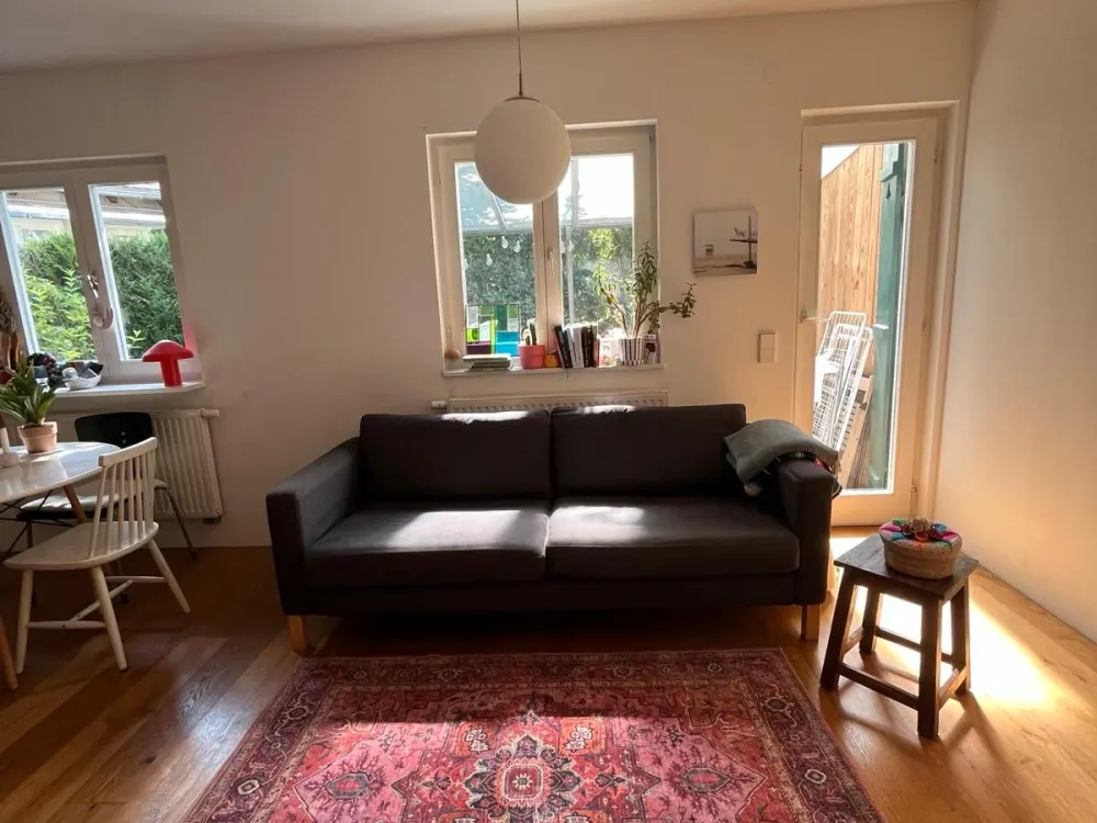 WG Zimmer in wunderschöner Wohnung in Stuttgart Süd