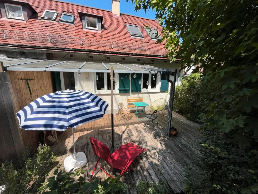 WG Zimmer in wunderschöner Wohnung in Stuttgart Süd